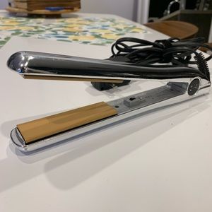 CHI Ceramic Flat Iron